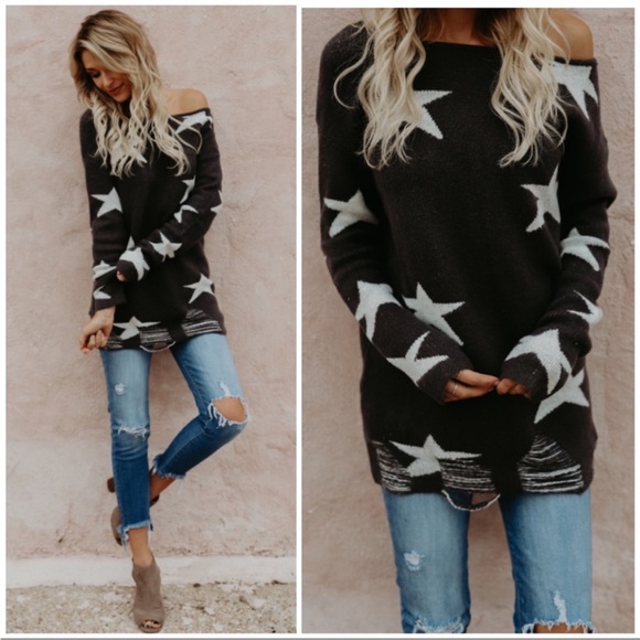 Fantastic Fawn Sweaters - Size L GRAY sweater with white stars and distressed trim